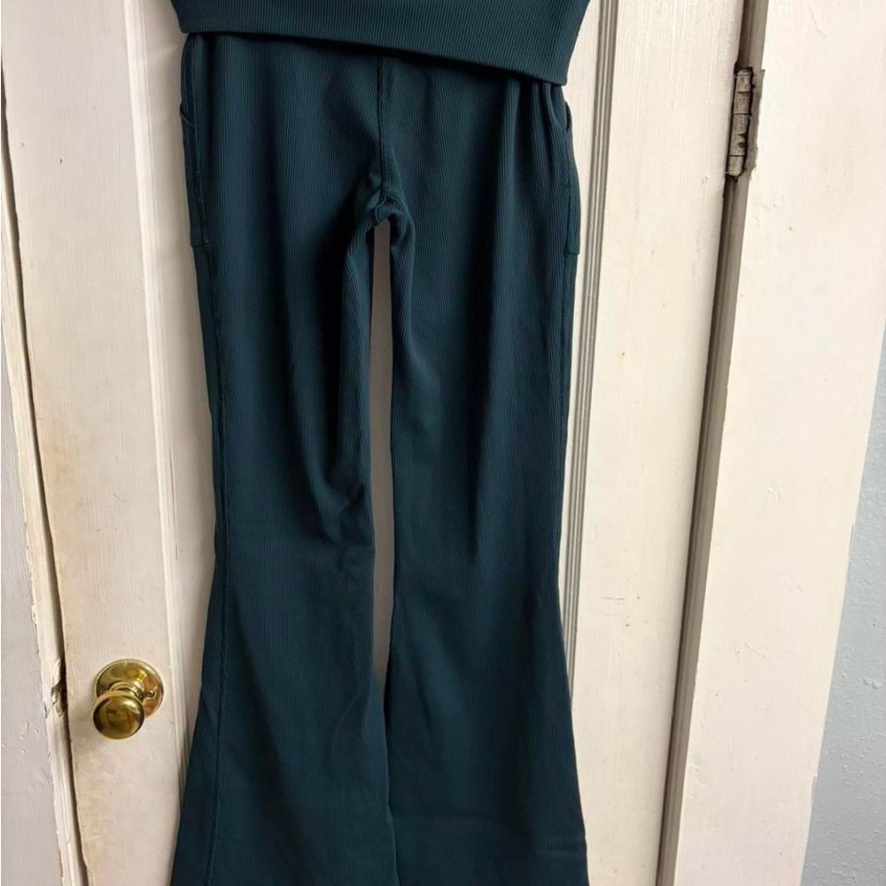 Aerie Offline Ribbed Foldover Flare Leggings - Picture 2 of 3